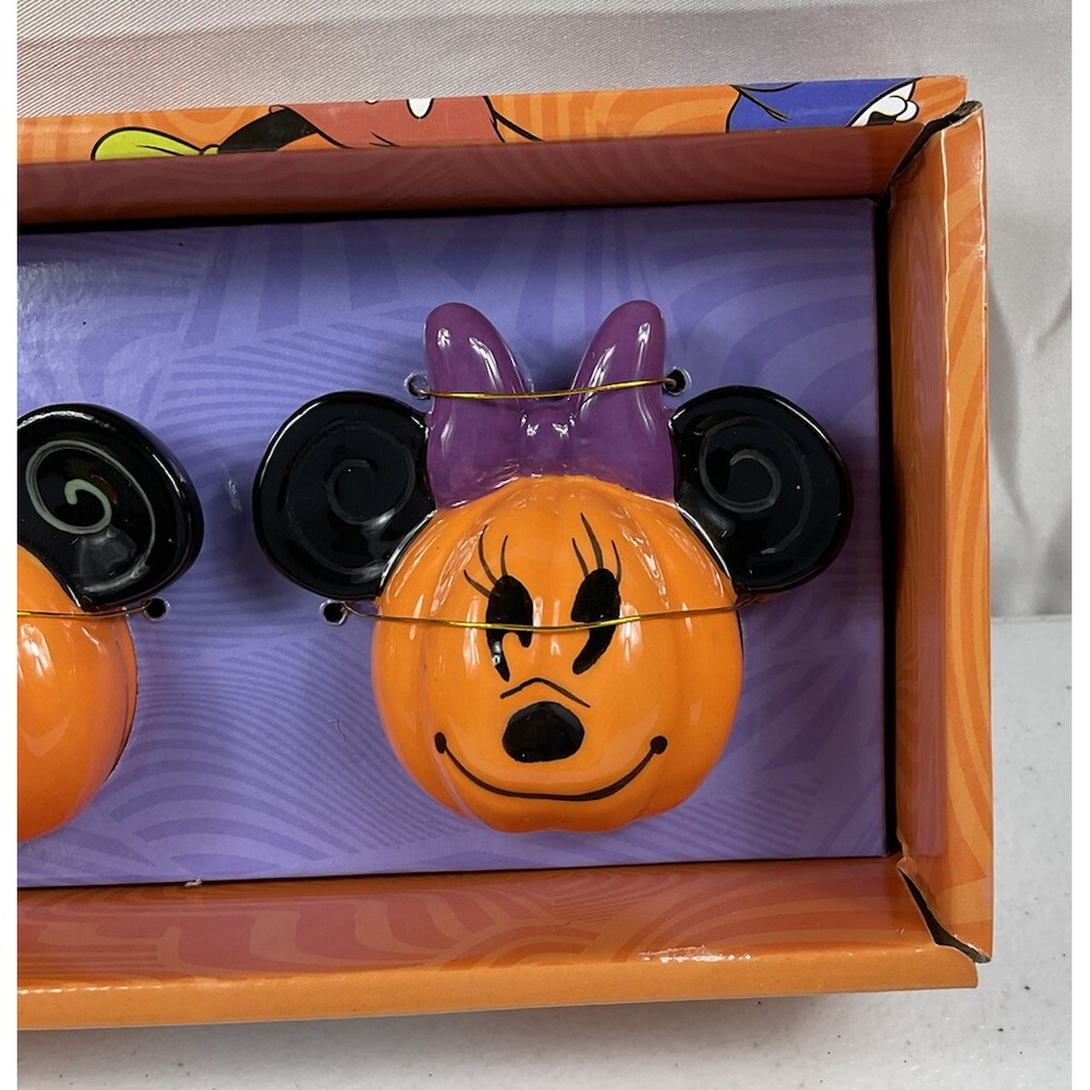 Disney Mickey Mouse And Minnie Mouse Halloween Pumpkin Salt & Pepper Shakers - Picture 2 of 4